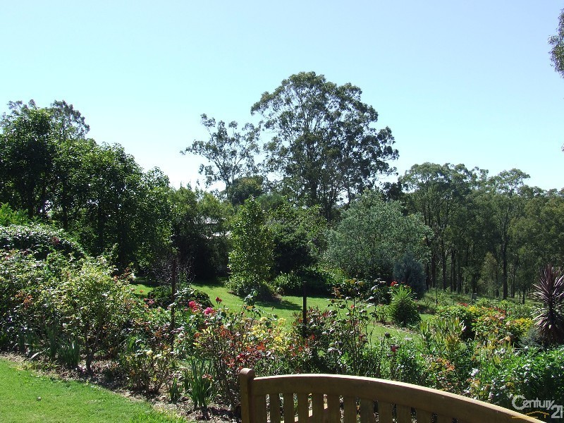 139 Church House Road, Ravensbourne QLD 4352