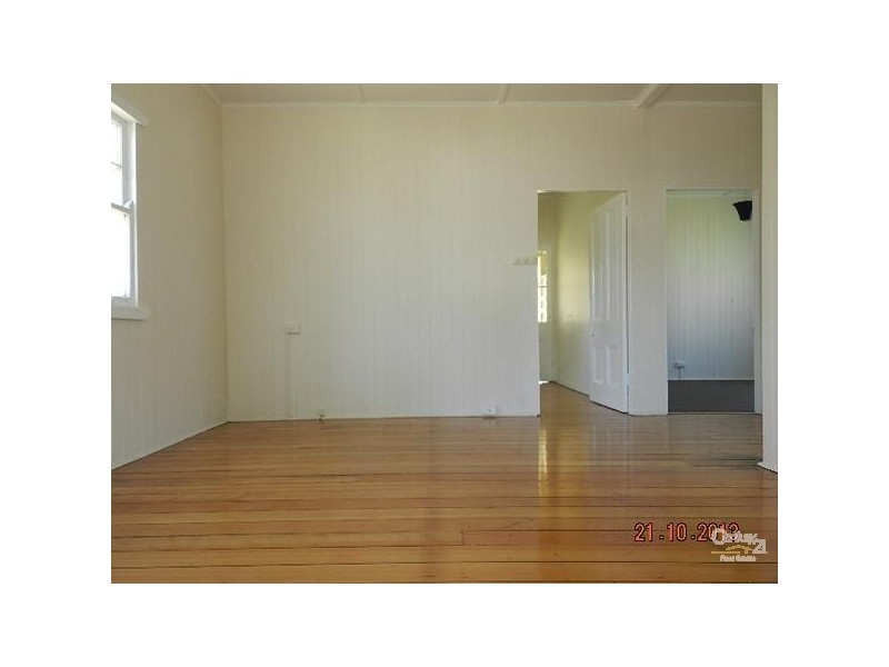90 Anzac Avenue, Newtown QLD 4350