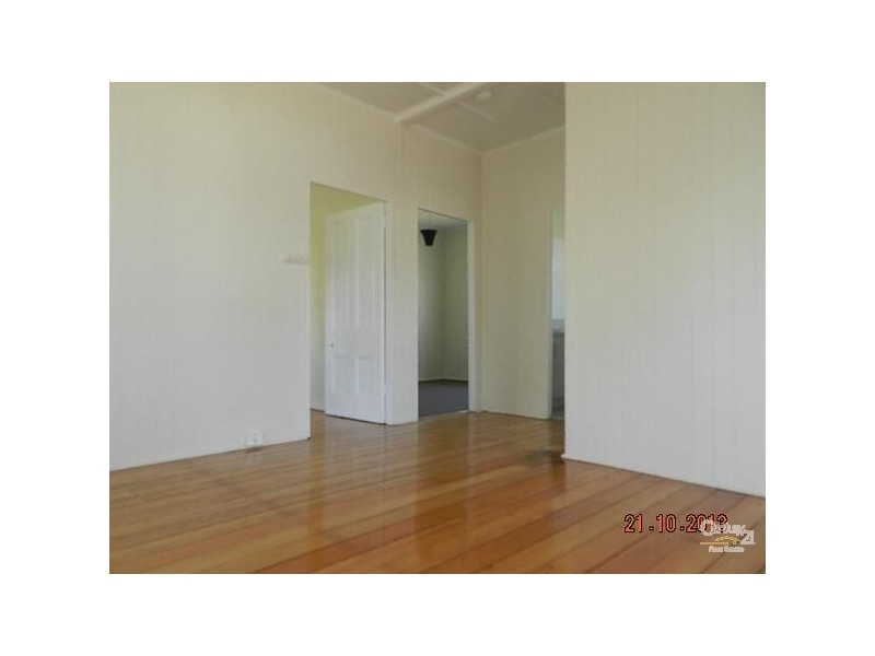 90 Anzac Avenue, Newtown QLD 4350