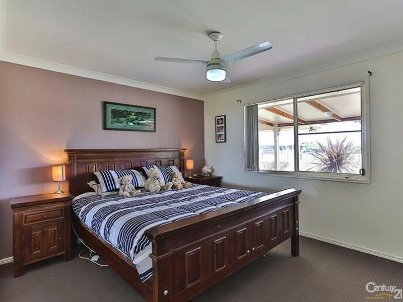 12 Corella Street, Meringandan West QLD 4352