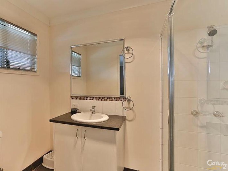 12 Corella Street, Meringandan West QLD 4352