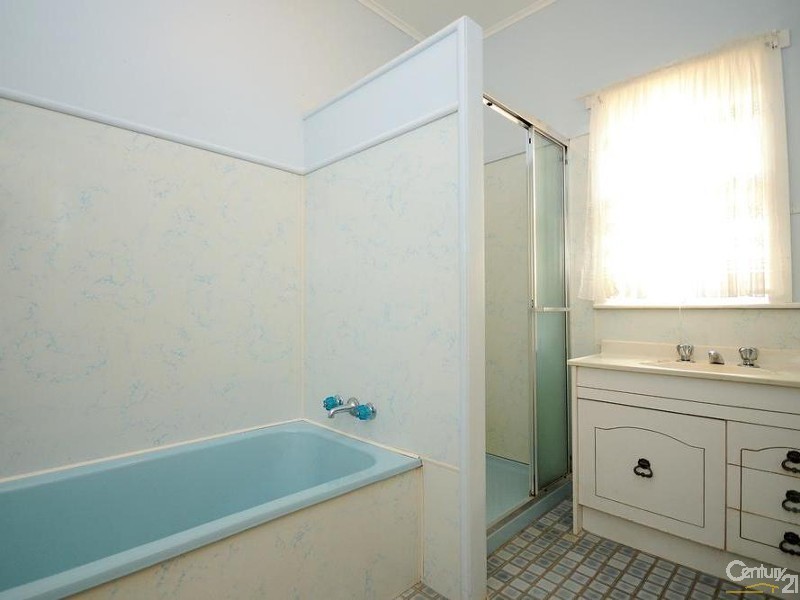 22 Cranley Street, South Toowoomba QLD 4350