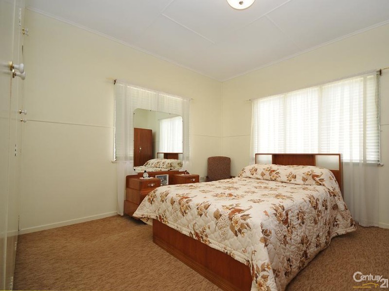 22 Cranley Street, South Toowoomba QLD 4350