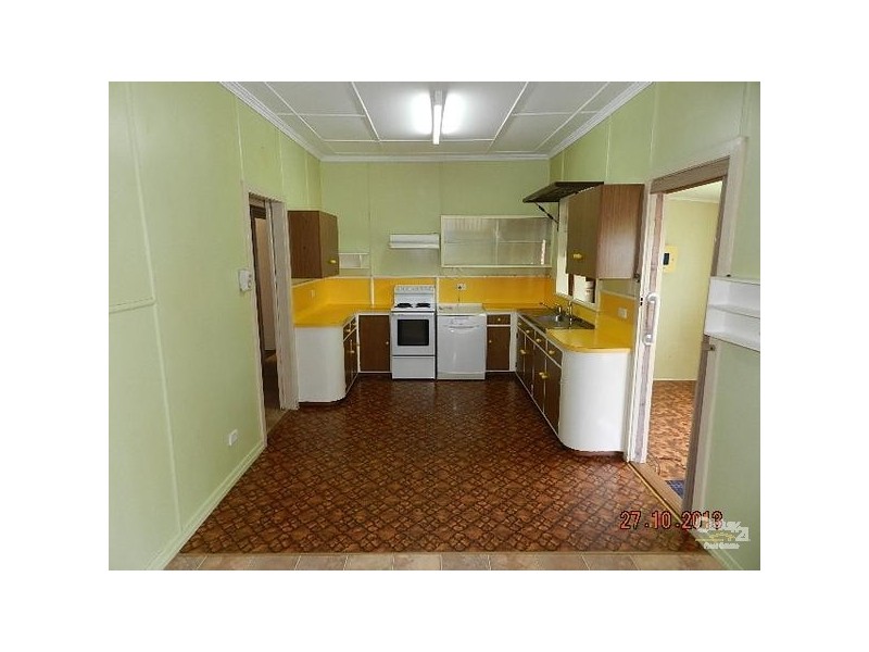 30 Leichhardt Street, Centenary Heights QLD 4350