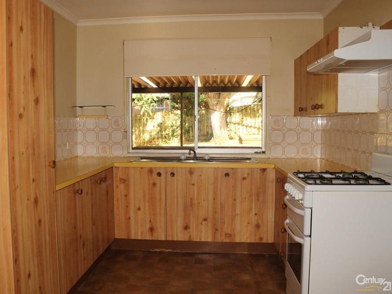 12 Muscat Crt, Wilsonton Heights QLD 4350