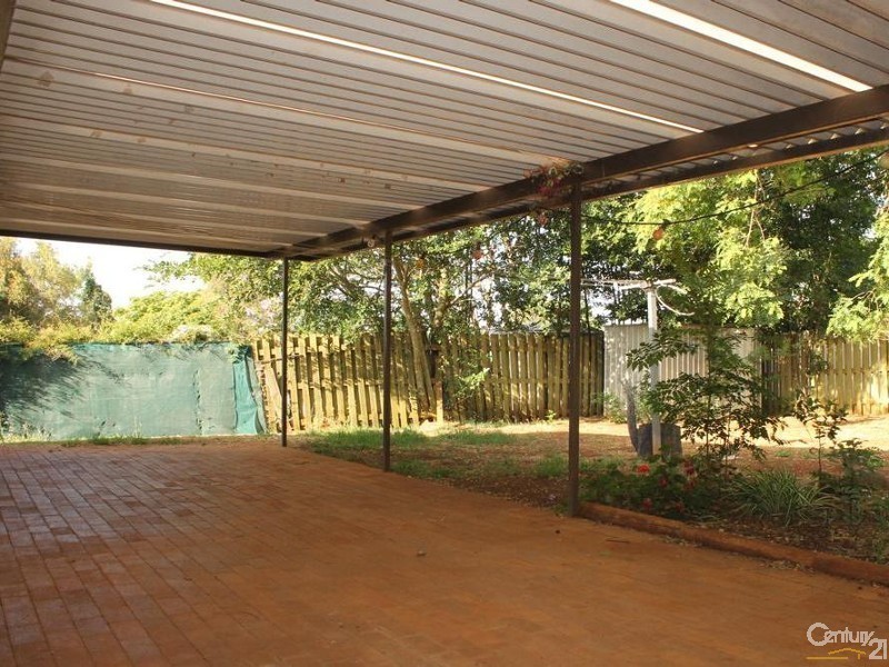 12 Muscat Crt, Wilsonton Heights QLD 4350