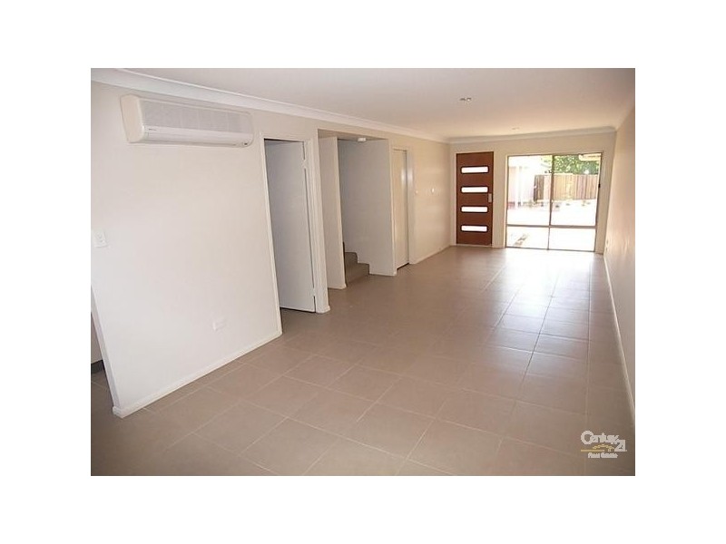 9/16 Anzac Avenue, Newtown QLD 4350