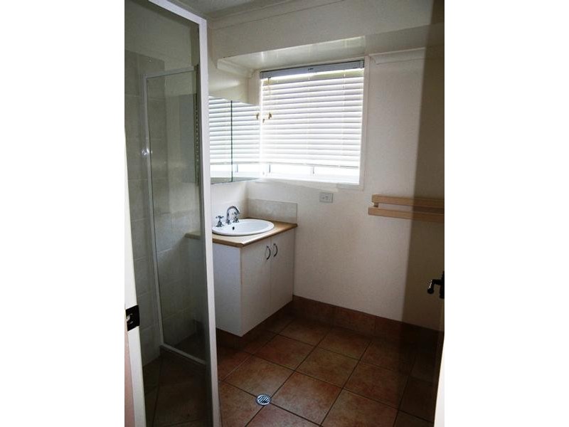 8 Riethmuller Street, Kearneys Spring QLD 4350