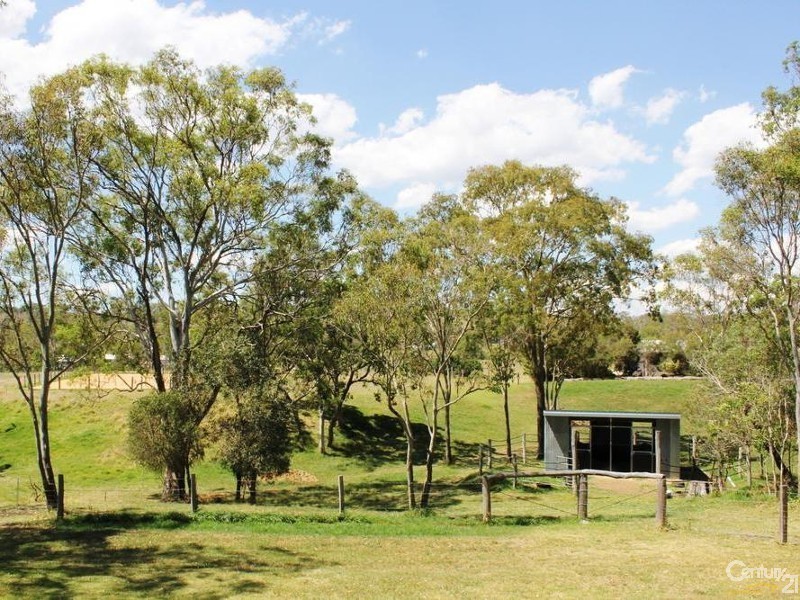 13 Bedwell Street, Cranley QLD 4350