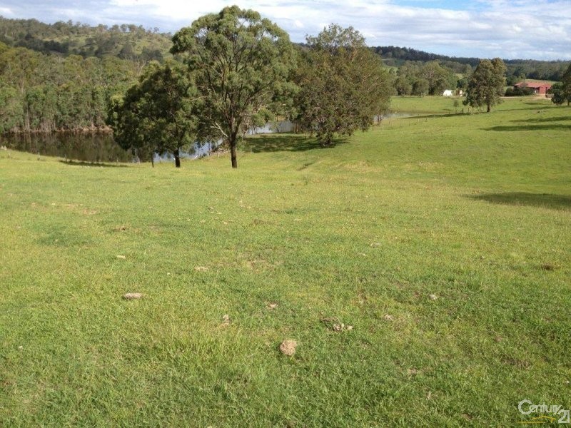4011 Esk-Hampton road, Ravensbourne QLD 4352