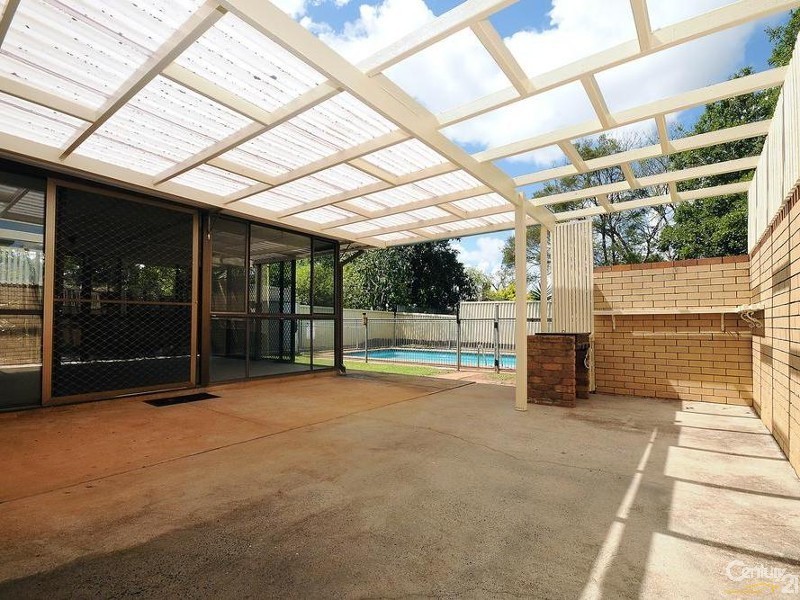 8 Coral Street, East Toowoomba QLD 4350