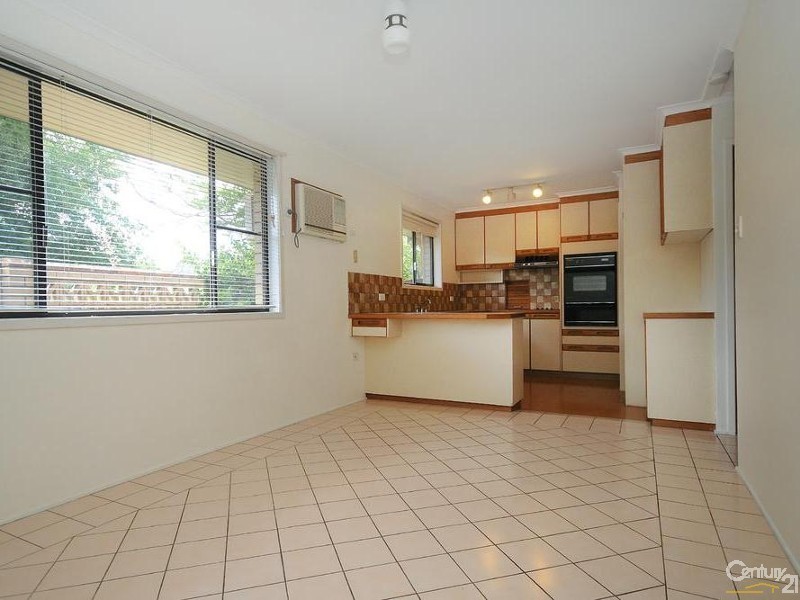 8 Coral Street, East Toowoomba QLD 4350