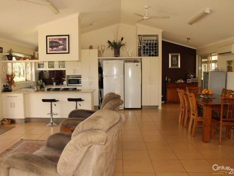 Ravensbourne QLD 4352