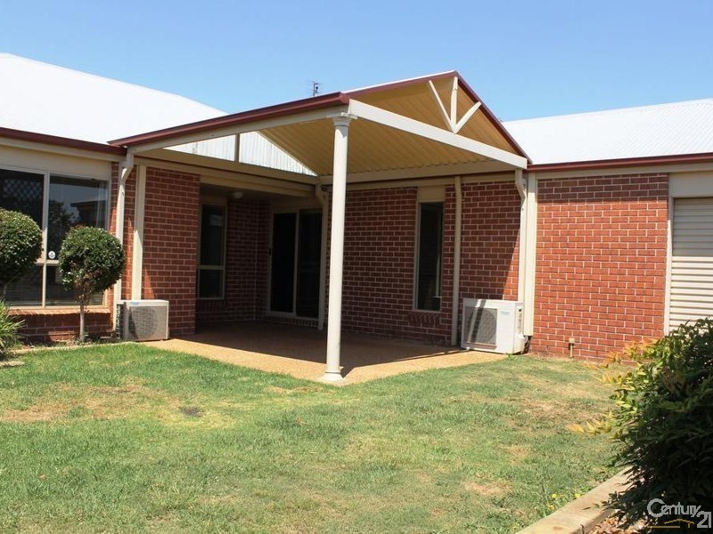 5 Howard Street, Middle Ridge QLD 4350