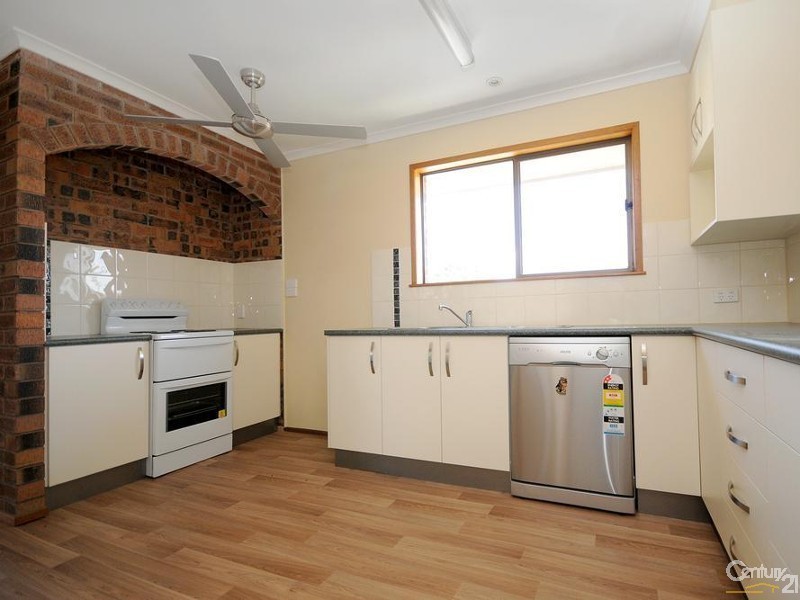 10 Erica Court, Wilsonton Heights QLD 4350