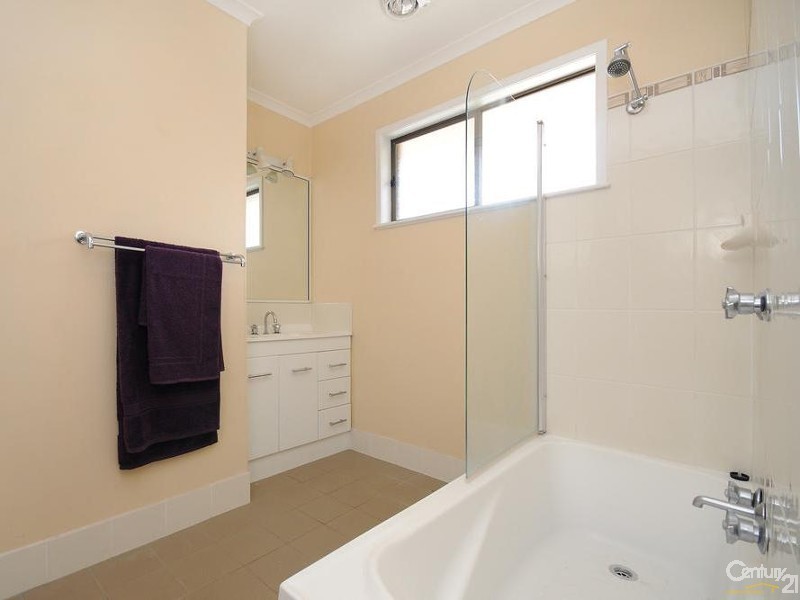 10 Erica Court, Wilsonton Heights QLD 4350