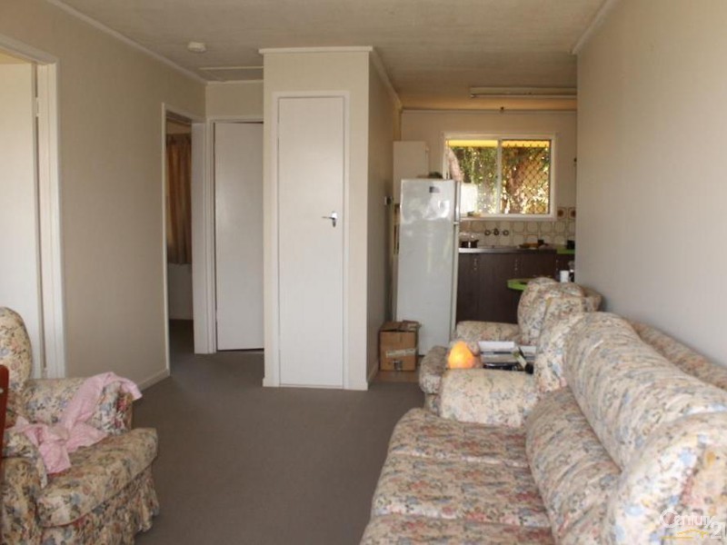 16 Kirklees Street, Newtown QLD 4350