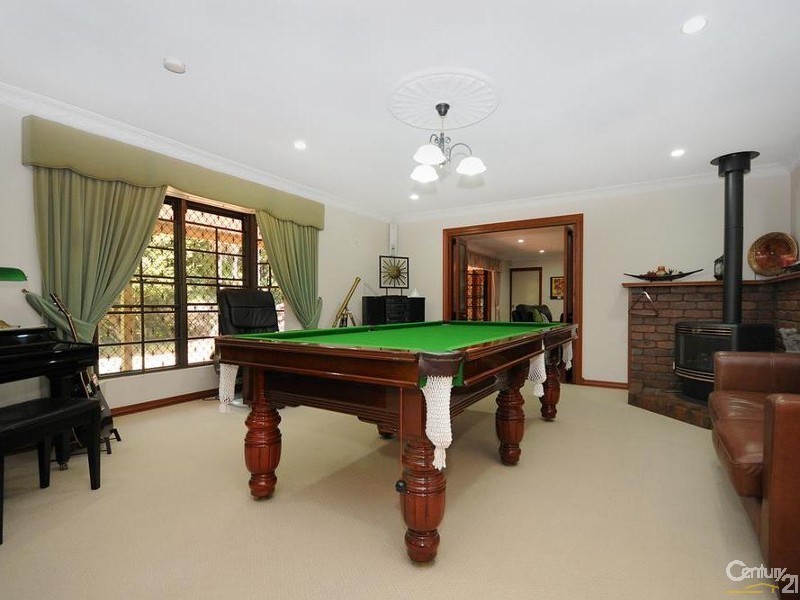 227 Rowbotham Street, Middle Ridge QLD 4350