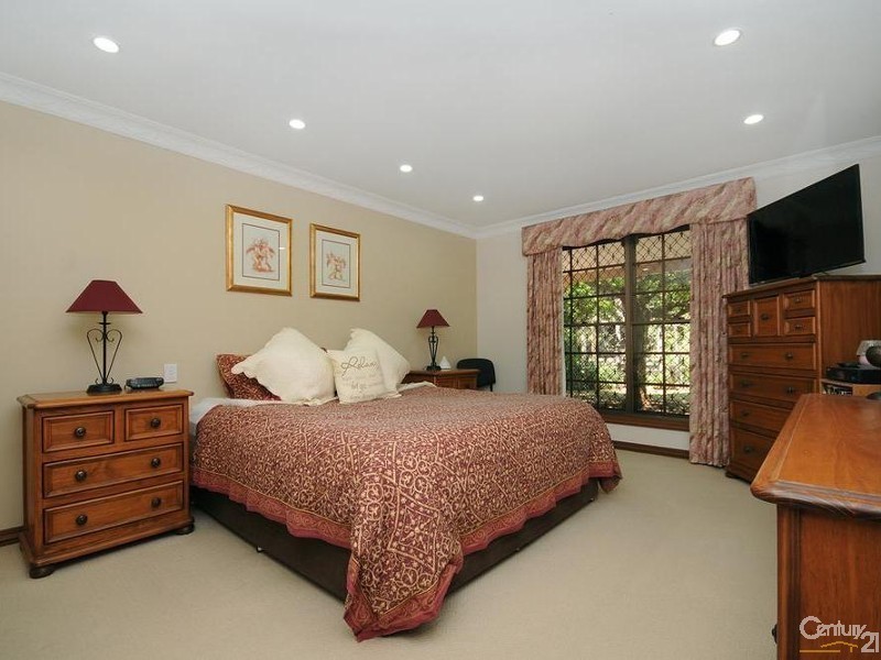 227 Rowbotham Street, Middle Ridge QLD 4350