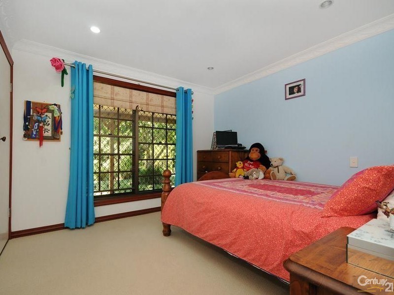 227 Rowbotham Street, Middle Ridge QLD 4350