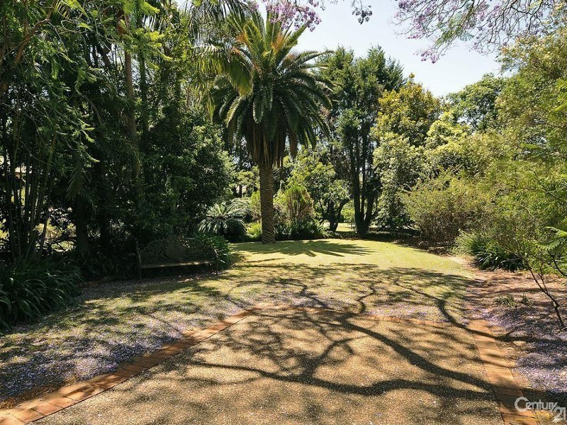 227 Rowbotham Street, Middle Ridge QLD 4350