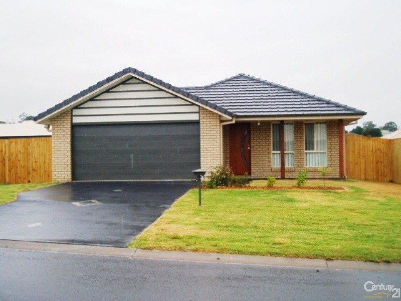 14 Moorina Drive, Harristown QLD 4350