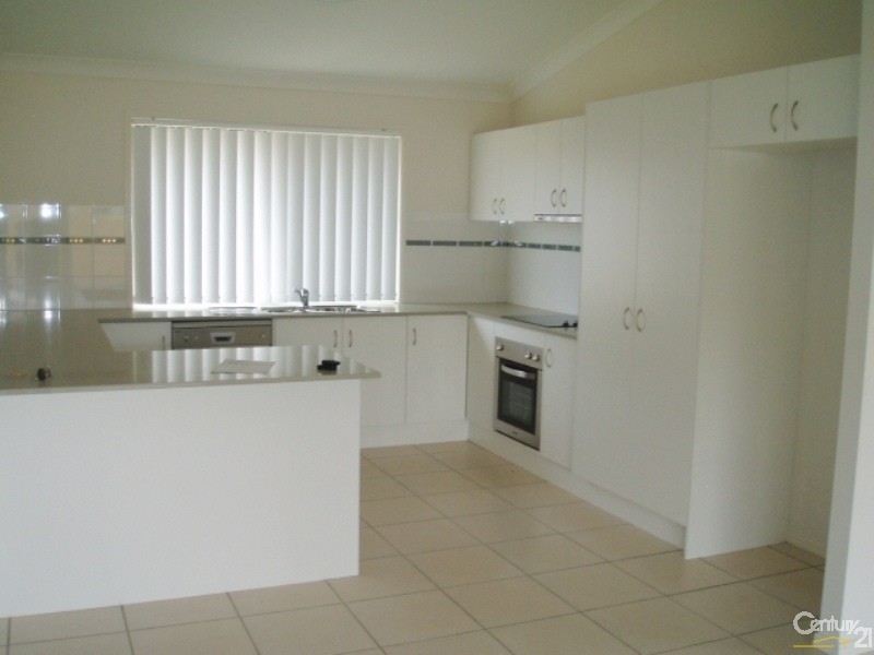 14 Moorina Drive, Harristown QLD 4350