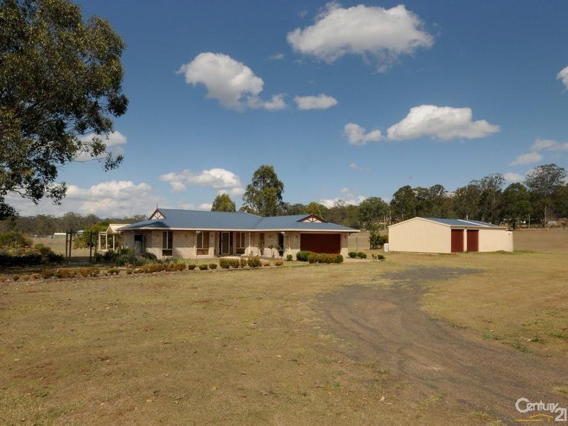 16 Watts Road, Murphys Creek QLD 4352