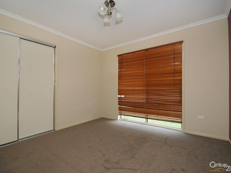 16 Watts Road, Murphys Creek QLD 4352