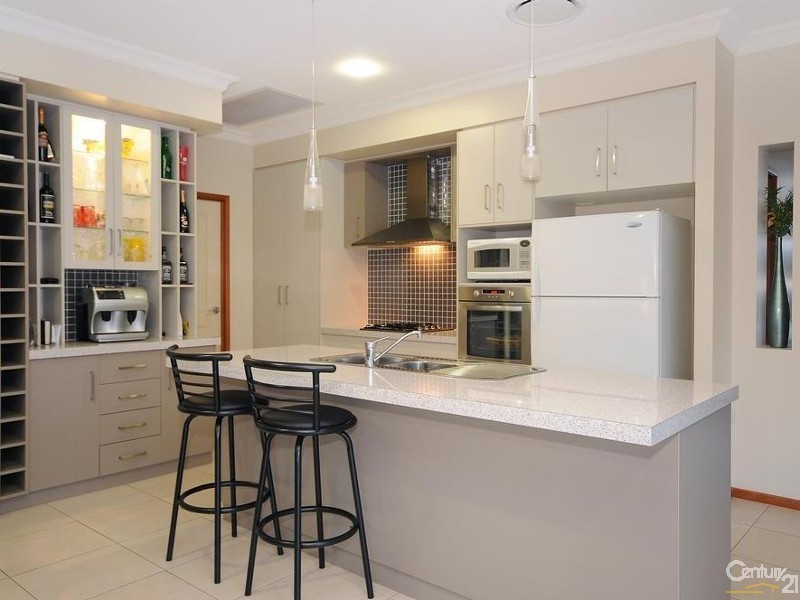 16 Kingfisher Street, Rangeville QLD 4350