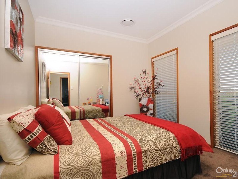 16 Kingfisher Street, Rangeville QLD 4350