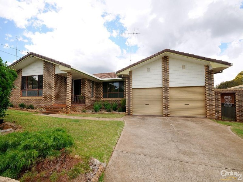 10 Pine Court, Rangeville QLD 4350