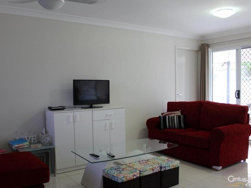 24 Petersens Road, Kingsthorpe QLD 4400