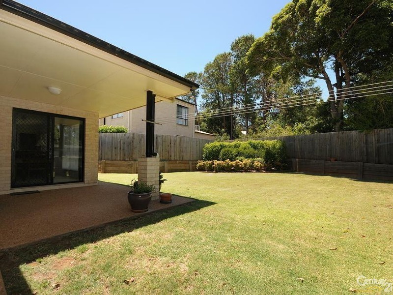 2/51 Jellicoe Street, Mount Lofty QLD 4350