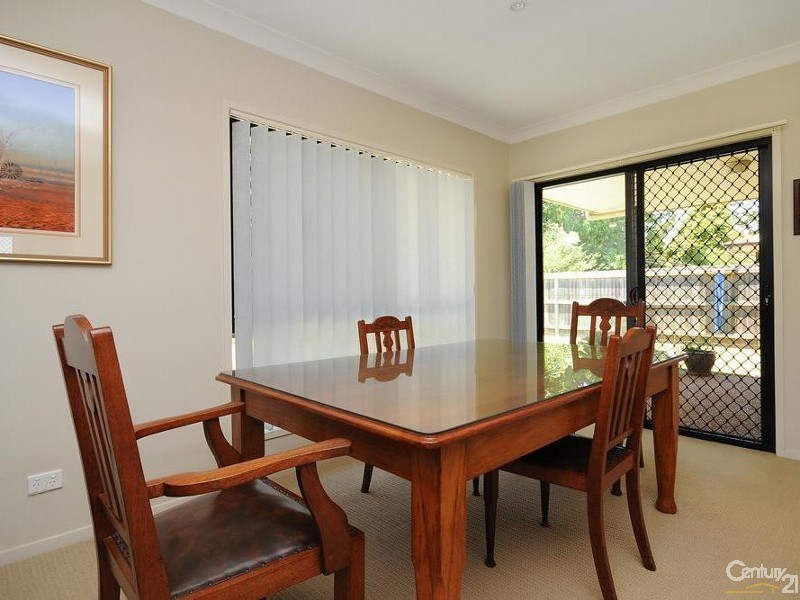 2/51 Jellicoe Street, Mount Lofty QLD 4350