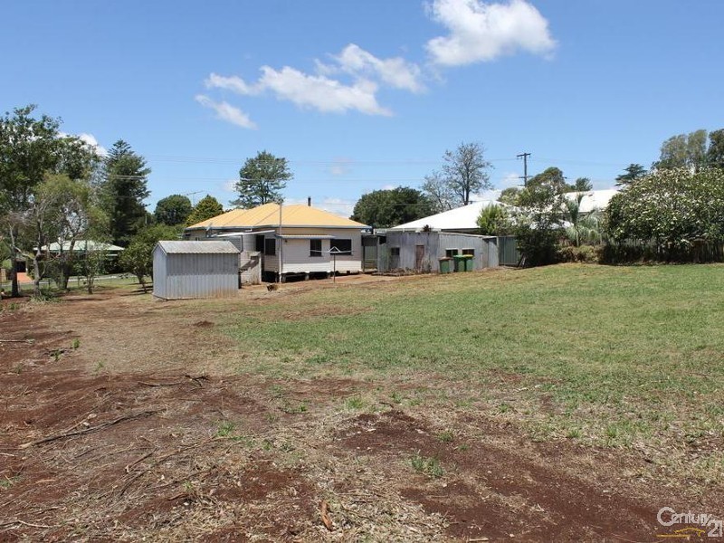 85 Ramsay Street, Centenary Heights QLD 4350