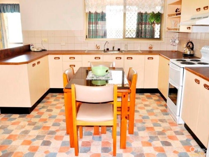 9 Fitzpatrick St, Wilsonton QLD 4350