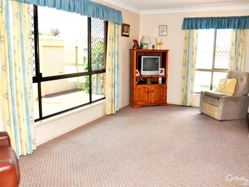 9 Fitzpatrick St, Wilsonton QLD 4350