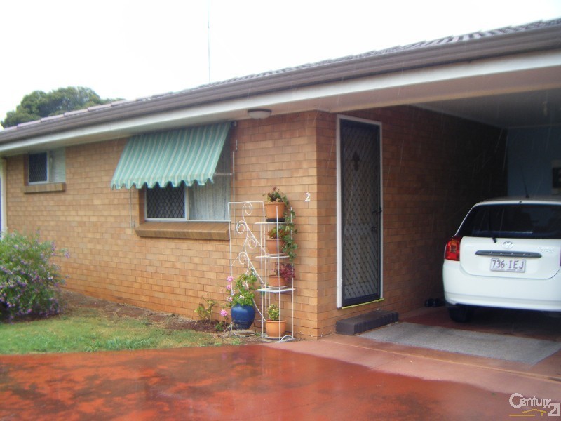 2/501  Stenner Street, Harristown QLD 4350