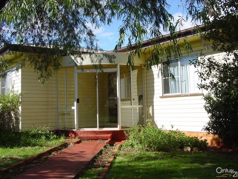 46 Holberton Street, Rockville QLD 4350