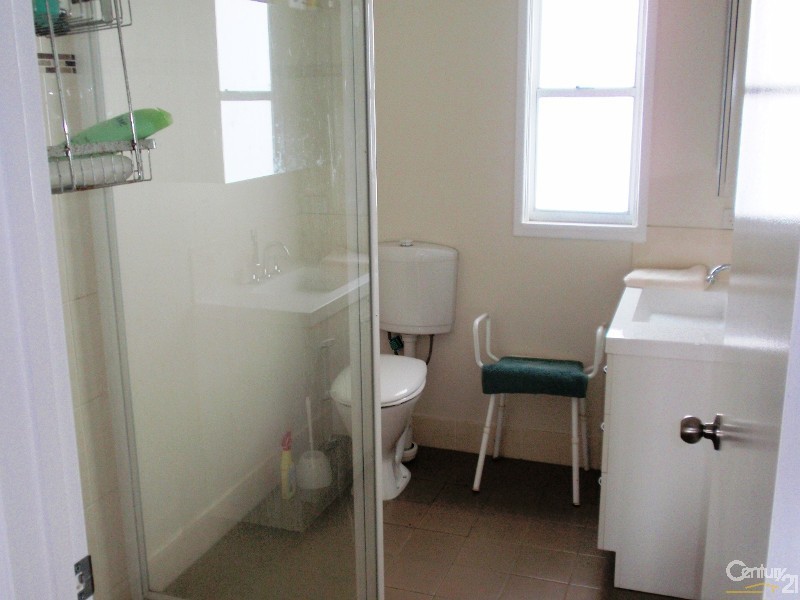 6 Sorrensen Street, Grantham QLD 4347