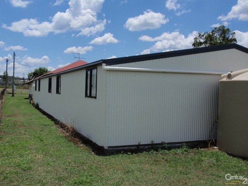 6 Sorrensen Street, Grantham QLD 4347