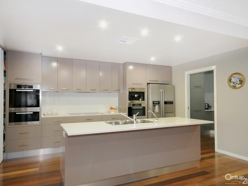 2 Bonville Crt, Middle Ridge QLD 4350