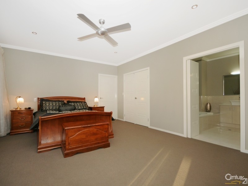2 Bonville Crt, Middle Ridge QLD 4350