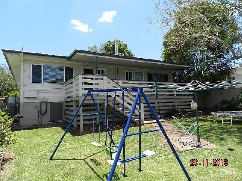 16 Skehan Street, Centenary Heights QLD 4350