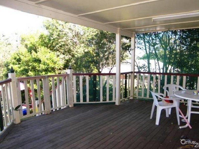 20 Collins Street, Mount Lofty QLD 4350