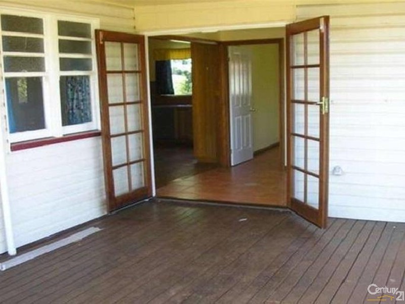 20 Collins Street, Mount Lofty QLD 4350