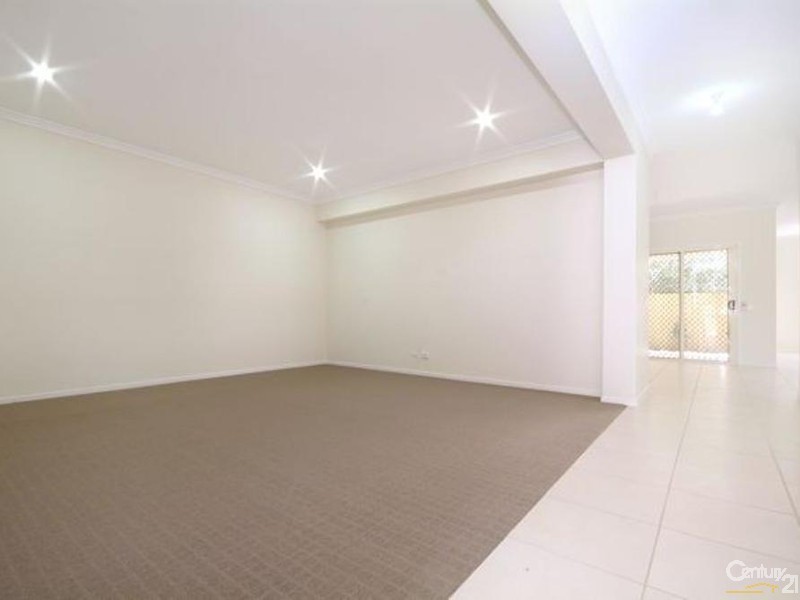 2/28 Curzon Street, East Toowoomba QLD 4350