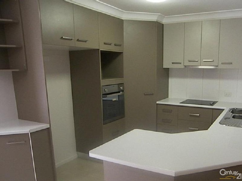 2/125 Platz Street, Darling Heights QLD 4350