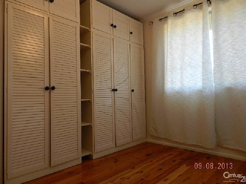 1 Farr Street, Centenary Heights QLD 4350